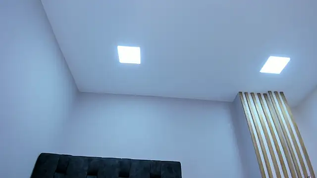 violeth hill online show from 11-26-25, 01:01