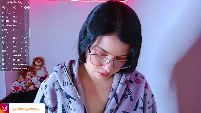 juli05star20 online show from 11-09-25, 06:06