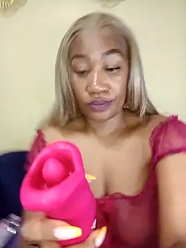 Snapshot of Puneee_Lucee chatting on 03-07-25, 10:21 Puneee Lucee online show from 03-07-25, 10:21