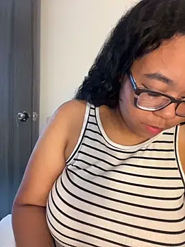 XMara online show from 02-18-26, 04:58