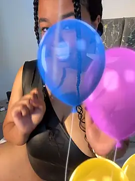 Snapshot of XMara chatting on 07-14-26, 02:56 XMara online show from 07-14-26, 02:56