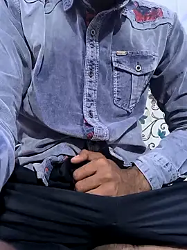 Snapshot of toxicboy121212 chatting on 01-08-25, 04:44 toxicboy121212 online show from 01-08-25, 04:44