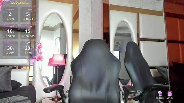 Snapshot of CloeRodriguez chatting on 02-14-25, 02:44 CloeRodriguez online show from 02-14-25, 02:44