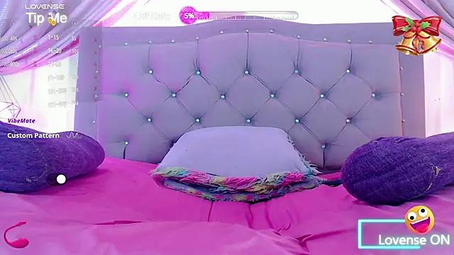 Snapshot of SexyJuliii21 chatting on 01-08-25, 05:05 SexyJuliii21 online show from 01-08-25, 05:05