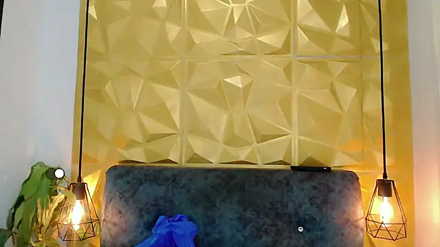 Snapshot of SexyJuliii21 chatting on 03-10-25, 04:28 SexyJuliii21 online show from 03-10-25, 04:28