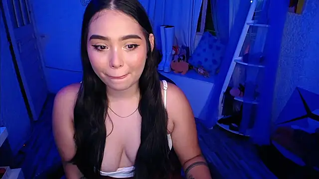 Snapshot of heetsah chatting on 11-05-25, 12:54 heetsah online show from 11-05-25, 12:54