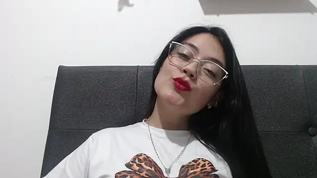 Alisha 99 online show from 10-27-25, 01:09