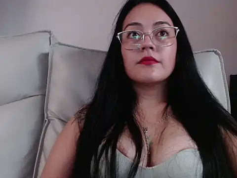 Snapshot of Alisha_99 chatting on 01-05-26, 08:01 Alisha 99 online show from 01-05-26, 08:01