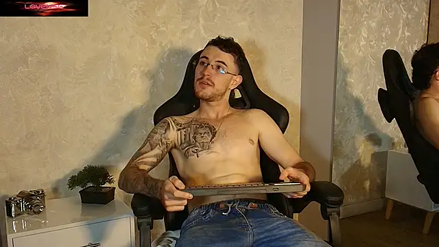 CodyWalkerR online show from 06-11-26, 12:32