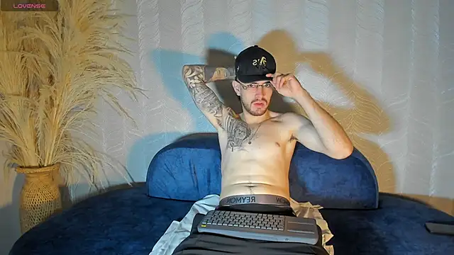 CodyWalkerR online show from 06-21-26, 05:37