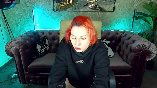 Snapshot of LunaaMayy chatting on 02-10-25, 09:58 LunaaMayy online show from 02-10-25, 09:58