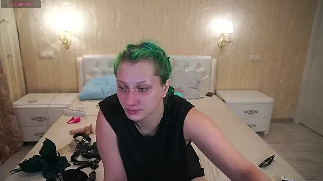 LunaaMayy online show from 06-30-26, 10:33
