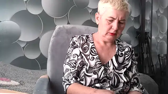 NicoleOlla online show from 10-08-25, 06:55