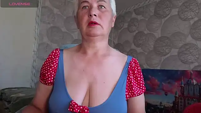 NicoleOlla online show from 06-07-26, 02:05