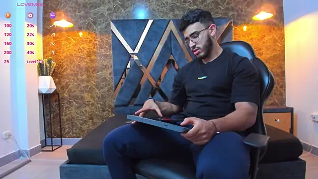 Liam Kleiin online show from 09-12-25, 11:21