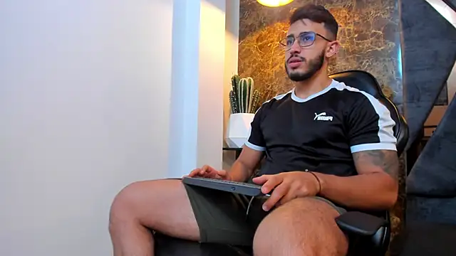 Liam Kleiin online show from 09-16-25, 11:22