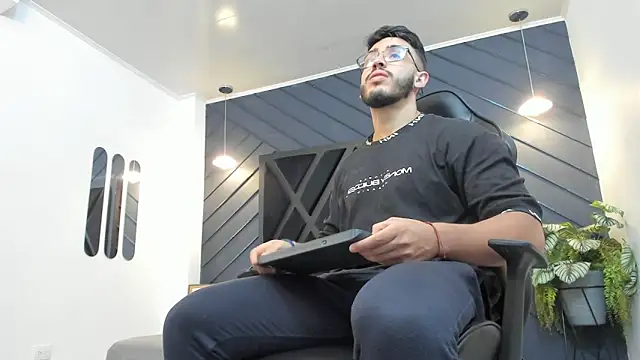 Liam Kleiin online show from 09-29-25, 11:26