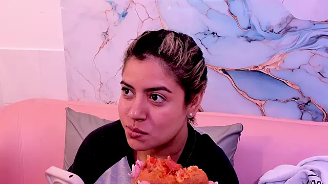 taylor cupper online show from 11-08-25, 03:39