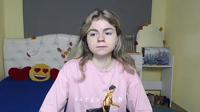 TinaRedly online show from 11-22-25, 12:15