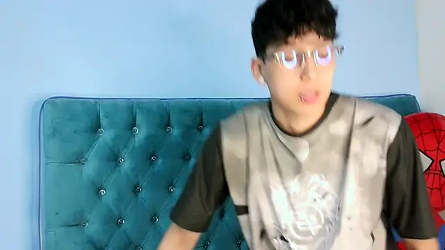  Thomas hot  online show from 01-19-26, 01:53