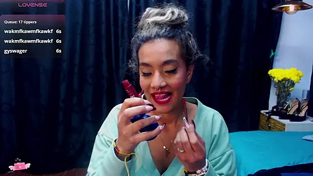 megan collins96 online show from 12-31-24, 07:42