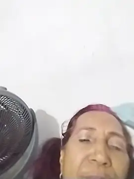 Snapshot of SWEET_LOVER01 chatting on 12-24-24, 03:05 SWEET LOVER01 online show from 12-24-24, 03:05