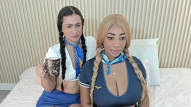 Snapshot of charlottebrowns_ chatting on 05-02-26, 02:00 charlottebrowns online show from 05-02-26, 02:00