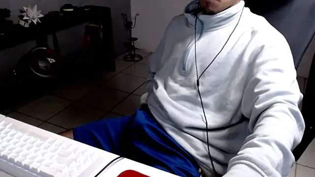 Snapshot of Thieves9 chatting on 01-12-26, 12:43 Thieves9 online show from 01-12-26, 12:43