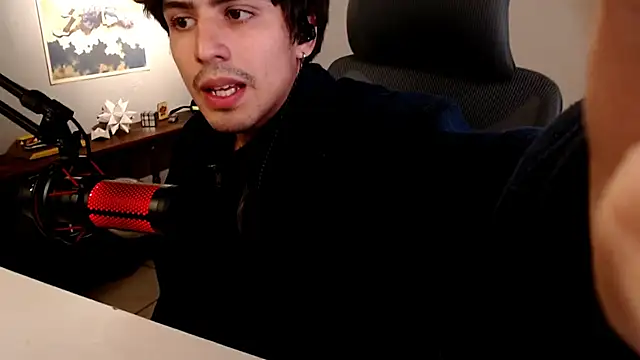 Snapshot of Thieves9 chatting on 03-10-26, 05:34 Thieves9 online show from 03-10-26, 05:34