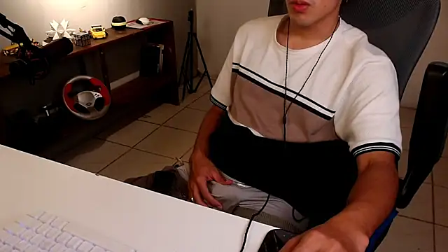 Thieves9 online show from 05-19-26, 02:51