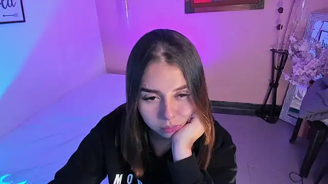 ArianaBaker online show from 09-30-25, 01:27