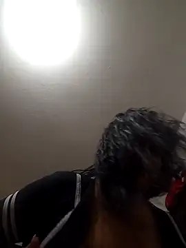 Snapshot of lola__sweetx chatting on 03-08-25, 04:23 lola sweetx online show from 03-08-25, 04:23