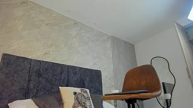 Snapshot of lola__sweetx chatting on 10-15-25, 12:05 lola sweetx online show from 10-15-25, 12:05