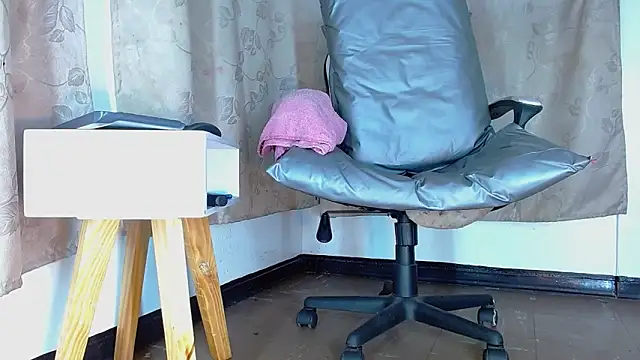 bellatrixx 69 online show from 12-28-24, 11:41