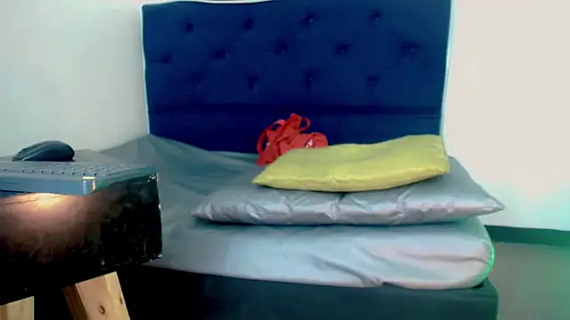 bellatrixx 69 online show from 03-14-26, 07:19