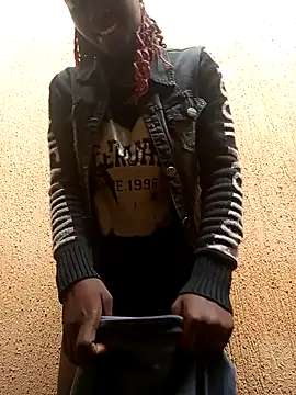 Swirly blac online show from 03-10-26, 07:24