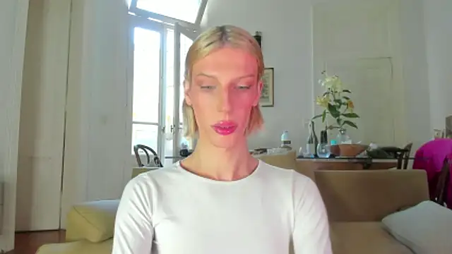 AliceSnowCatt online show from 12-16-25, 03:06