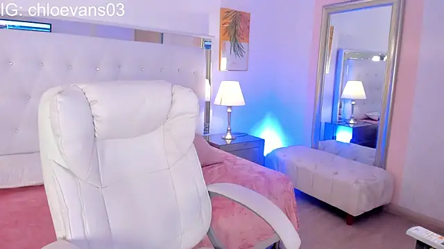 Chloe evans   online show from 11-26-25, 12:06