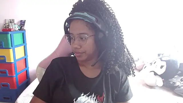 TiffanyRoouse online show from 12-13-25, 08:04