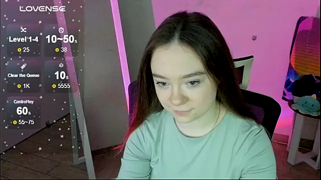 Snapshot of Florence_meow chatting on 12-18-25, 08:09 Florence meow online show from 12-18-25, 08:09