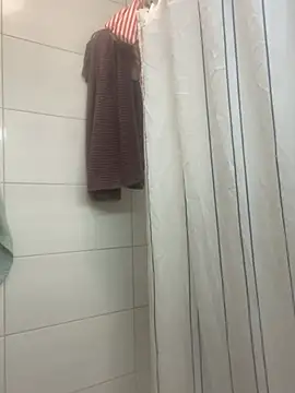 Snapshot of Elrubiolargo chatting on 12-25-24, 02:13 Elrubiolargo online show from 12-25-24, 02:13