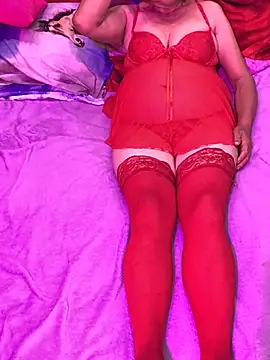 Snapshot of Grandma_Mature23 chatting on 12-31-24, 03:12 Grandma Mature23 online show from 12-31-24, 03:12