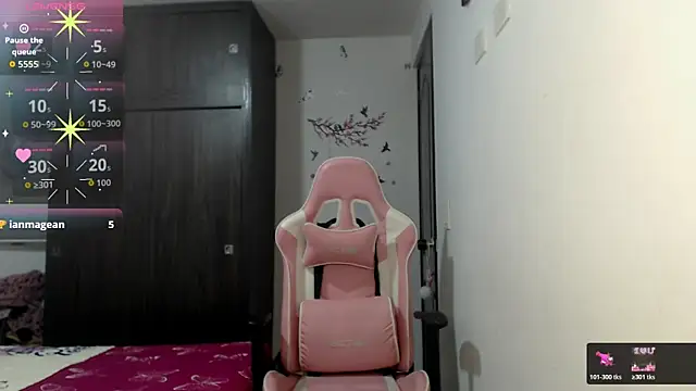 Snapshot of Mindy_James1 chatting on 05-22-26, 10:54 Mindy James1 online show from 05-22-26, 10:54
