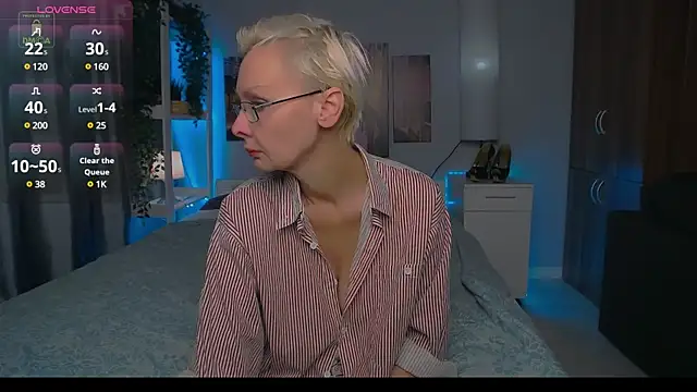 HelgaHimmell online show from 12-05-24, 04:34