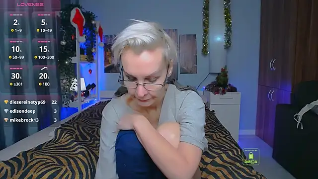 HelgaHimmell online show from 12-24-24, 01:06