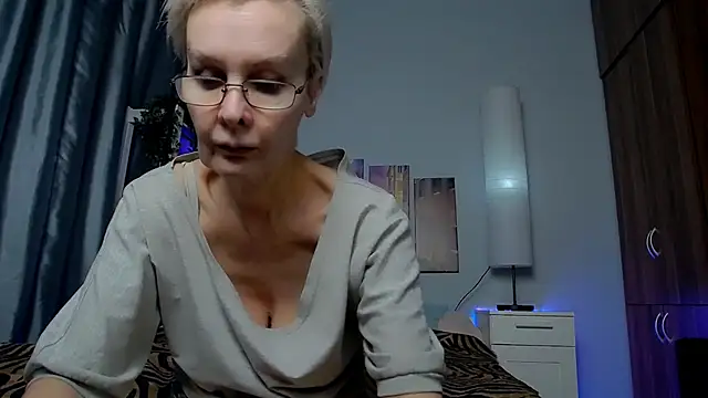 HelgaHimmell online show from 01-29-25, 06:54