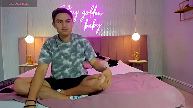 Snapshot of thiago19s chatting on 01-08-26, 02:41 thiago19s online show from 01-08-26, 02:41