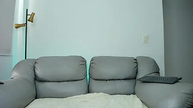 Snapshot of bellacarolainnn chatting on 06-07-26, 06:44 bellacarolainnn online show from 06-07-26, 06:44