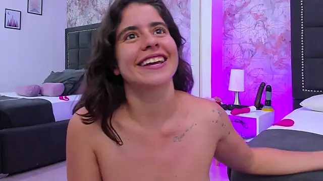 Snapshot of LexaDeRusso chatting on 02-02-25, 03:28 LexaDeRusso online show from 02-02-25, 03:28