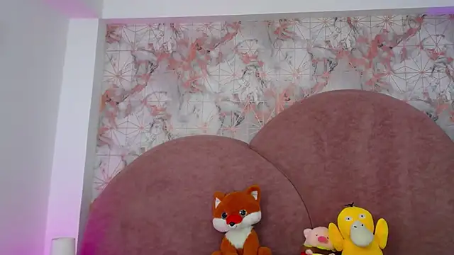 Snapshot of LexaDeRusso chatting on 03-03-25, 08:00 LexaDeRusso online show from 03-03-25, 08:00